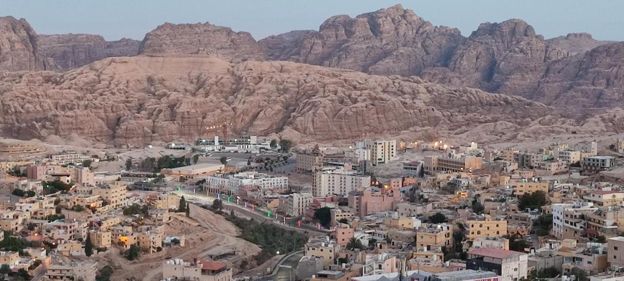 וואדי מוסא Rocky Mountain Hotel מראה חיצוני תמונה