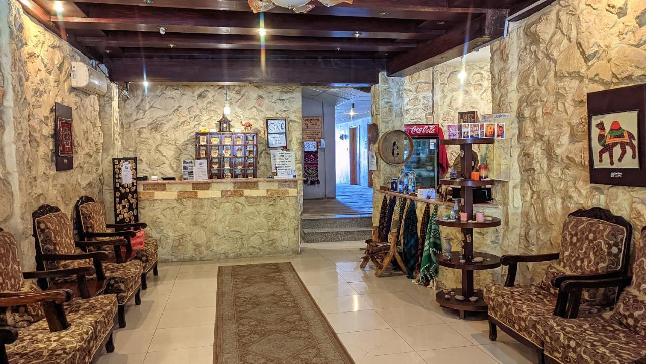 וואדי מוסא Rocky Mountain Hotel מראה חיצוני תמונה