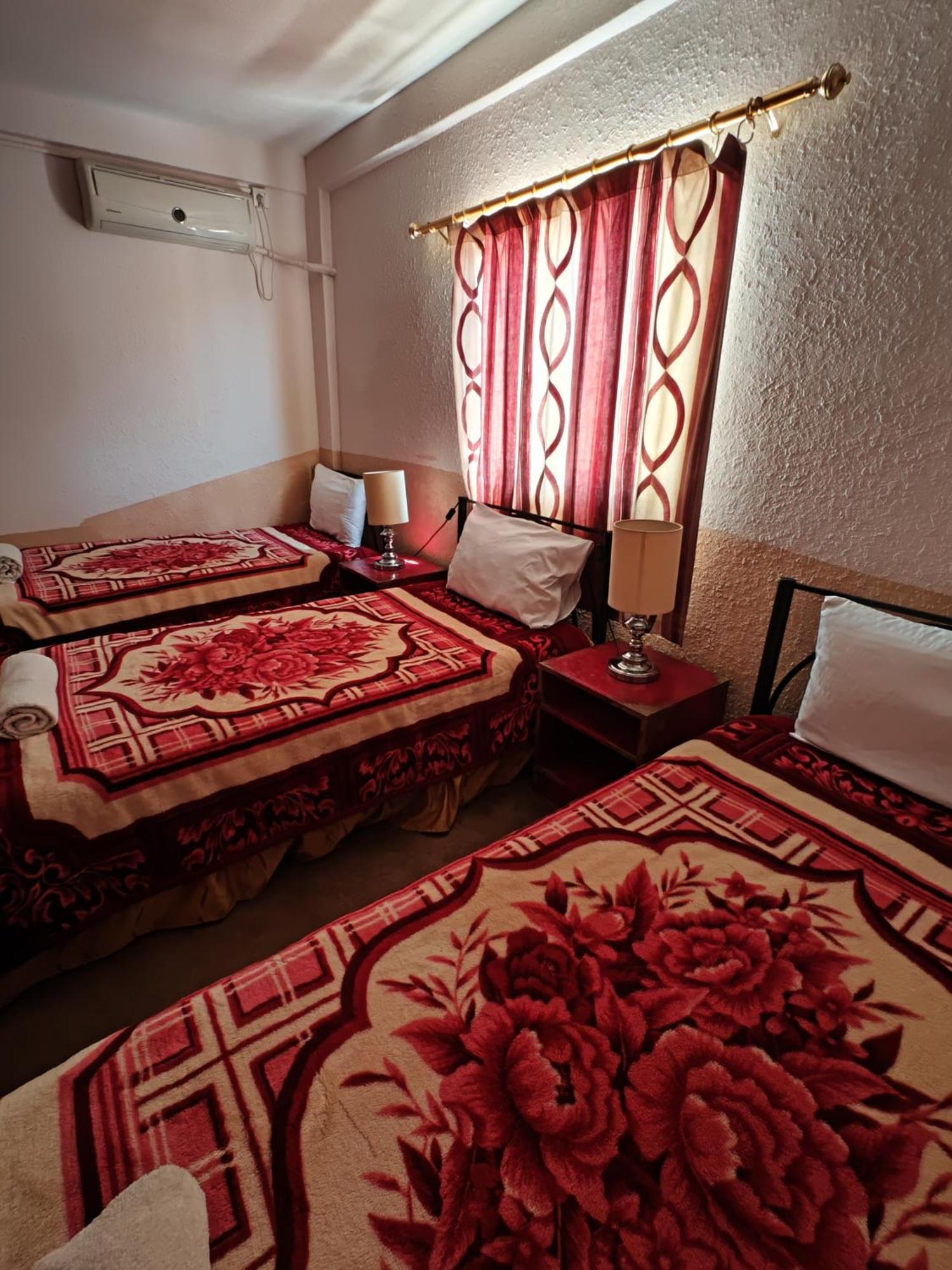 וואדי מוסא Rocky Mountain Hotel מראה חיצוני תמונה
