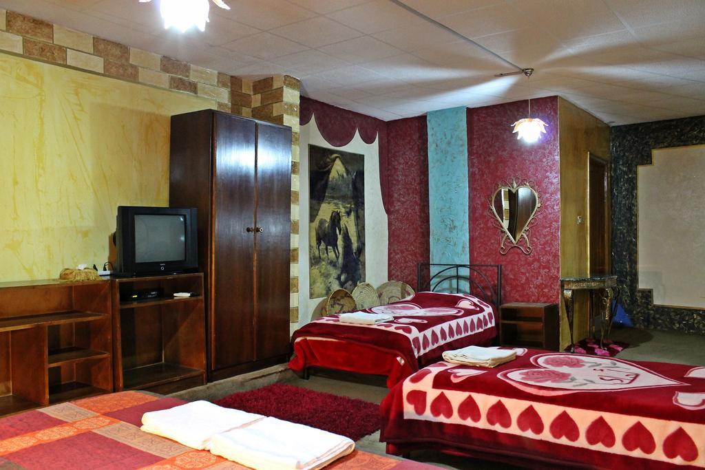 וואדי מוסא Rocky Mountain Hotel מראה חיצוני תמונה